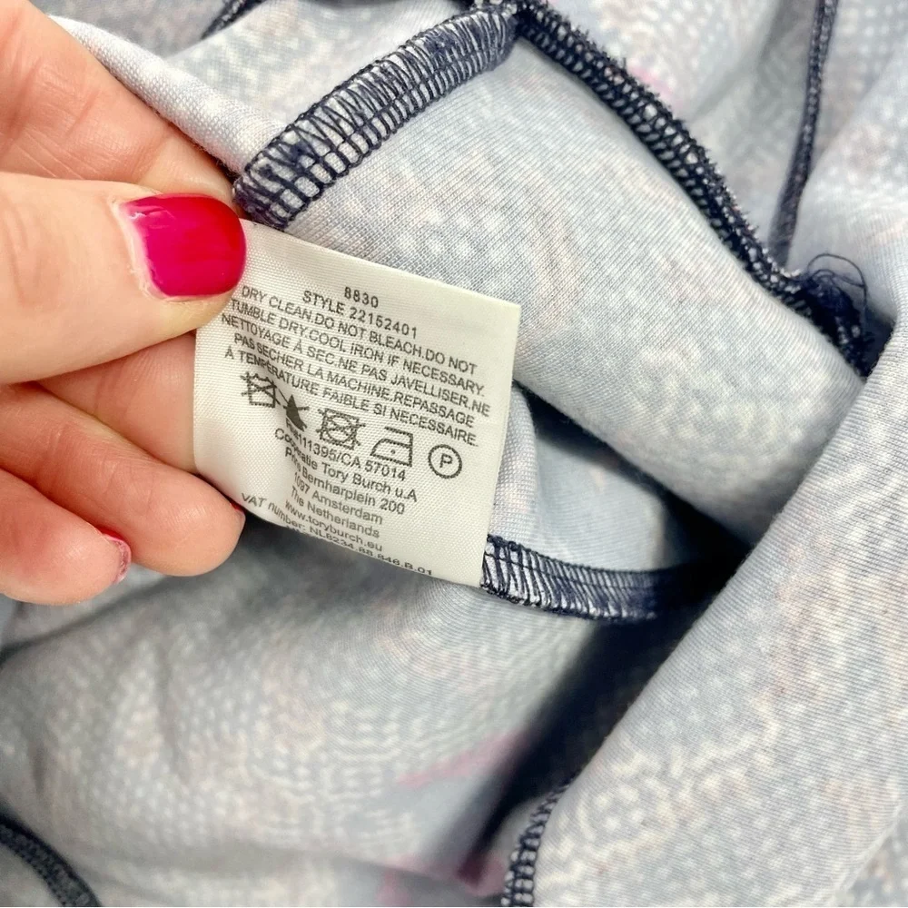 Tory Burch Calico‎ Pixelated Blue Neutral V-Neck Floral Fit n’ Flare Dress Sz XS - Picture 9 of 11